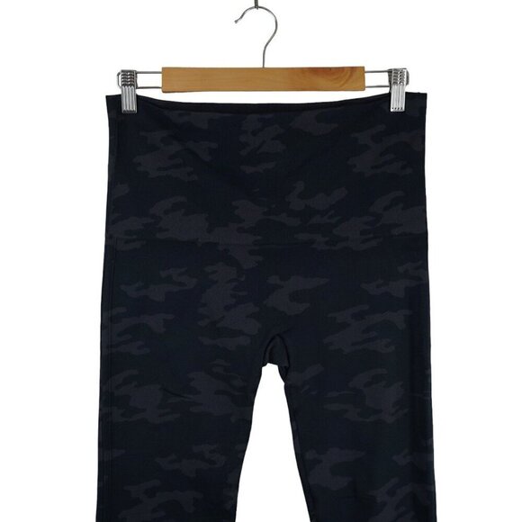NWOT Spanx Look At Me Now Seamless Leggings‎ Camo Size XL - Picture 5 of 9